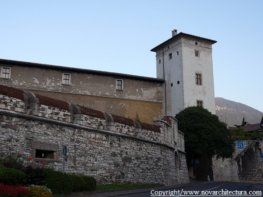 Scopri di più sull'articolo Interessantissimi incontri della Dante Alighieri di Bolzano e Trento