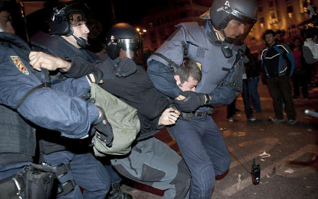 Scopri di più sull'articolo Spagna, notte di scontri a Madrid