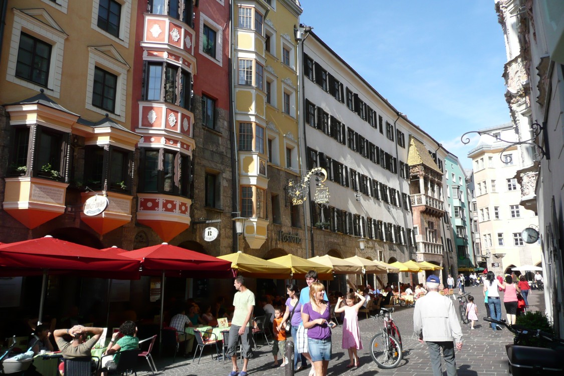 Mehr über den Artikel erfahren „Alkoholverbotszonen in Innsbrucks Innenstadt“ löst breite Diskussion aus