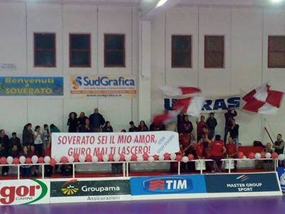 Mehr über den Artikel erfahren NERUDA VOLLEY BOLZANO: SI VOLA A SOVERATO, GRADINO ALTO DALL’ALTRO CAPO D’ITALIA