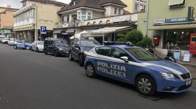 Mehr über den Artikel erfahren Bolzano, ruba le scatole del camion frigo in via Torino: fermato dalla polizia