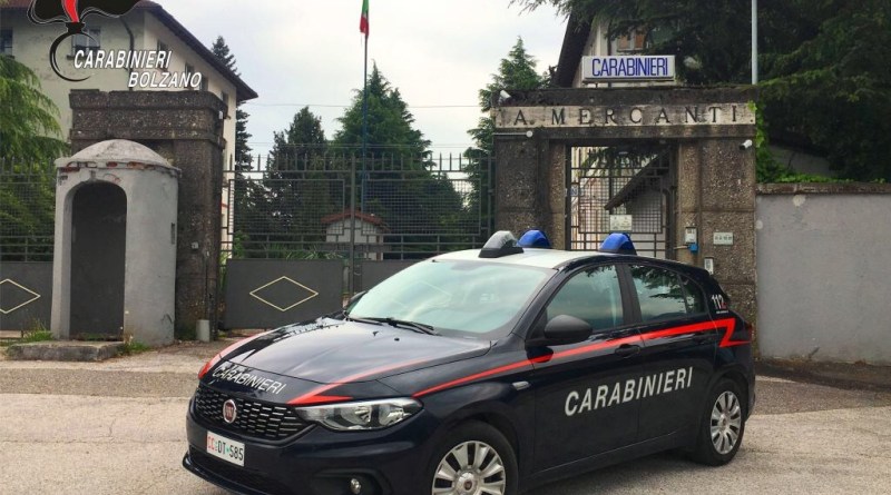 Scopri di più sull'articolo Appiano, rubava nelle auto dei turisti: arrestato