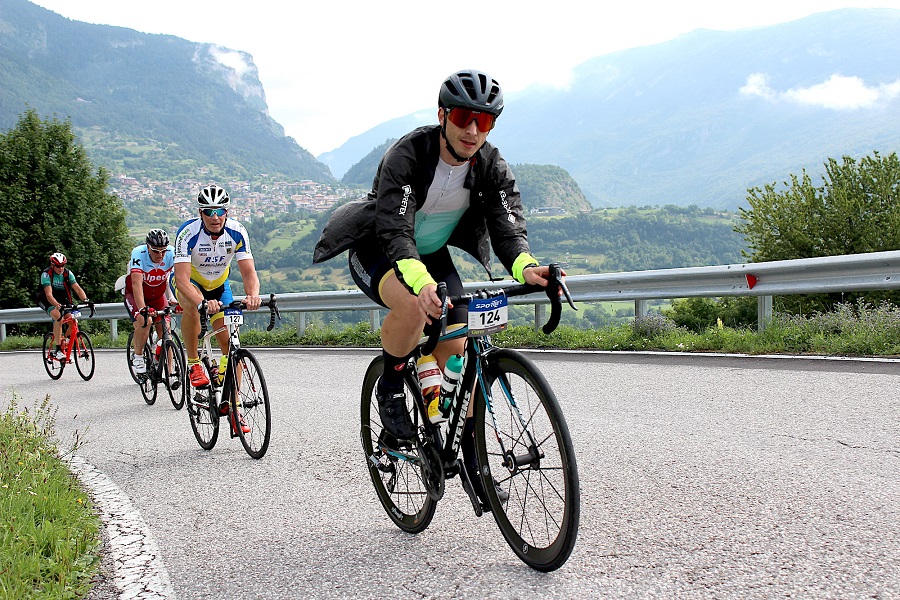 Scopri di più sull'articolo Giro delle Dolomiti, Gschnitzer fa gara a sé in Trentino