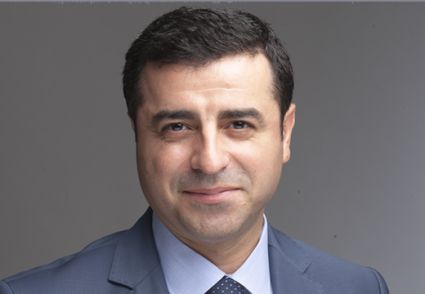 Scopri di più sull'articolo Il politico di opposizione turco-kurdo Selahattin Demirtas premiato in Germania