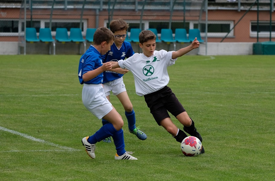 Mehr über den Artikel erfahren Schulung: „Funino – Holt den Straßenfußball zurück“