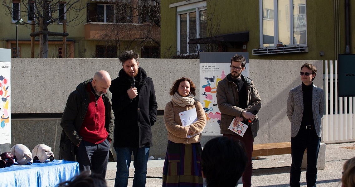 Mehr über den Artikel erfahren LA MASCHERA DI BOLZANO, UN PROGRAMMA DI ATTIVITÀ PER RIPENSARE IL CARNEVALE