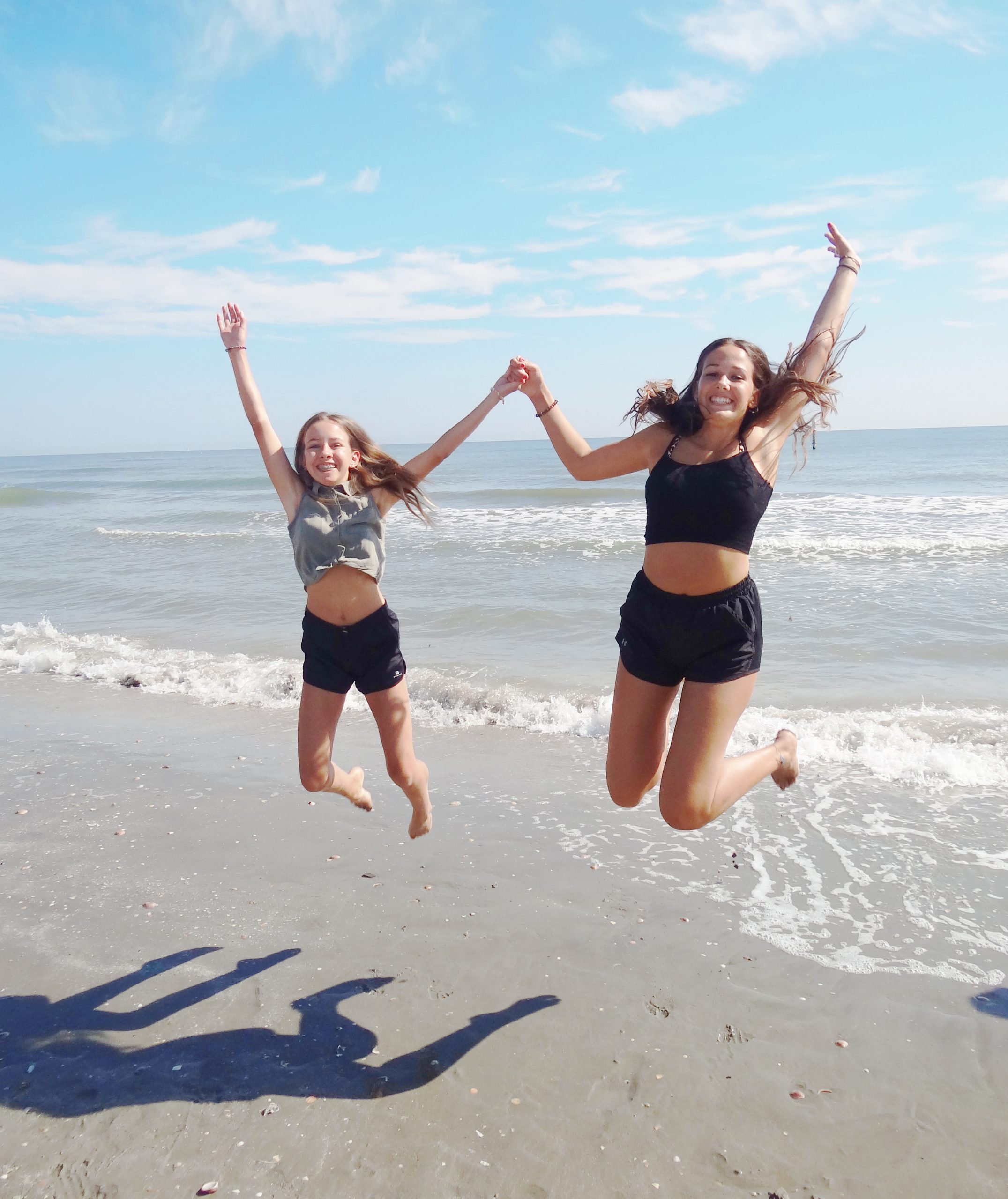 Mehr über den Artikel erfahren Ferieneinsatz am Meer: Die Caritas sucht Betreuerinnen und Betreuer für ihre Ferienstrukturen in Caorle