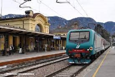 Mehr über den Artikel erfahren Luce verde per la stazione ferroviaria a Sinigo, progettazione in corso