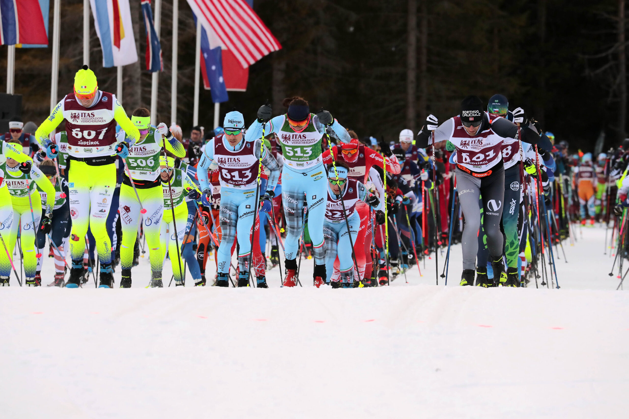 Scopri di più sull'articolo Il campionissimo Petter Northug firma la 46.a Dobbiaco-Cortina in skating