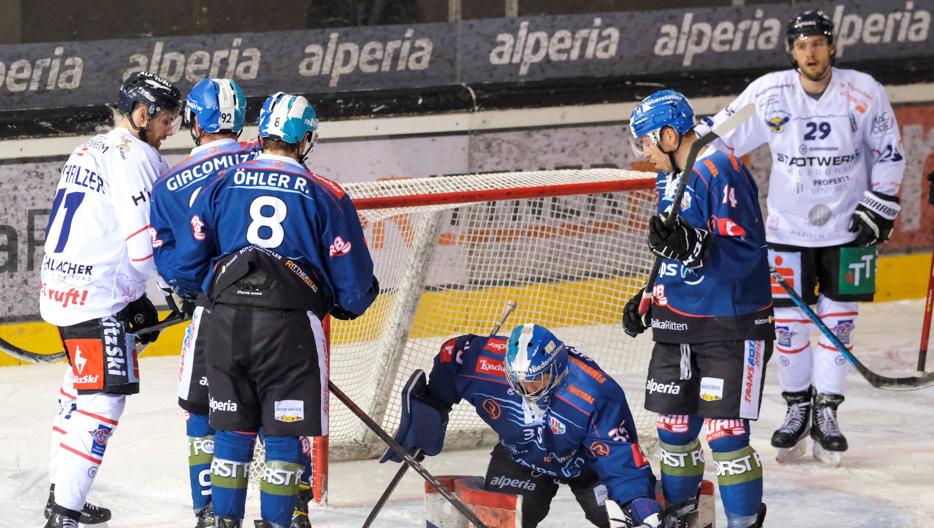 Mehr über den Artikel erfahren Sport. Partono bene i Rittner Buam SkyAlps ma il Kitzbühel capovolge la serie