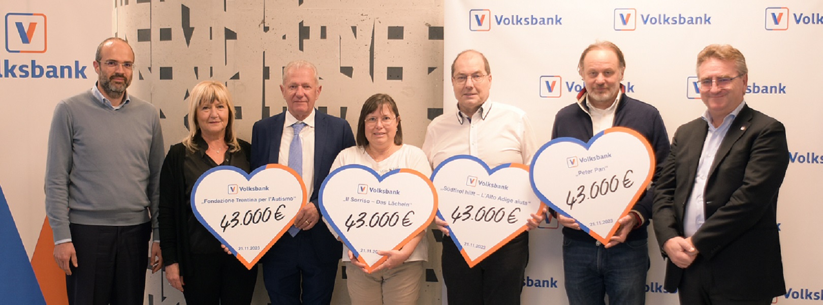 Mehr über den Artikel erfahren Asta di beneficenza Volksbank, 172.000 euro consegnati ad associazioni sociali