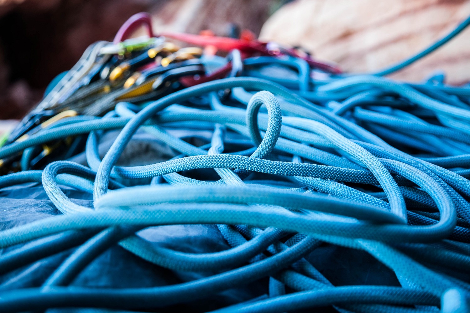 Mehr über den Artikel erfahren Corde di arrampicata, i consigli delle Guide Alpine per una corretta manutenzione