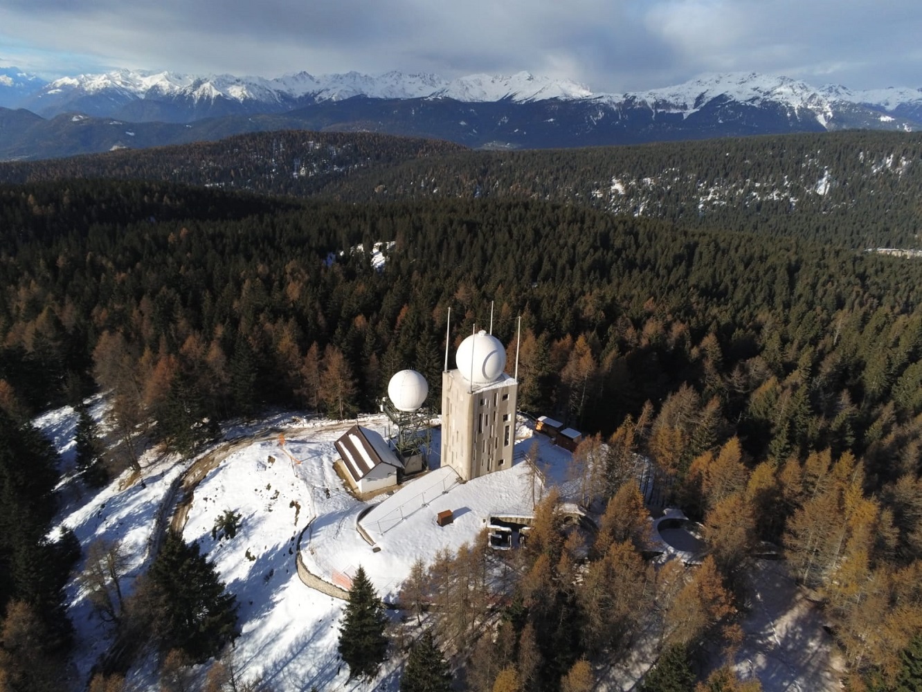 Scopri di più sull'articolo Monte Macaion, nuovamente disponibili i dati del nuovo radar meteo