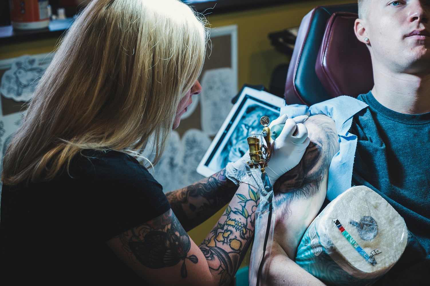 Mehr über den Artikel erfahren In Alto Adige corsi igienico-sanitari per le attività di tatuaggio e piercing