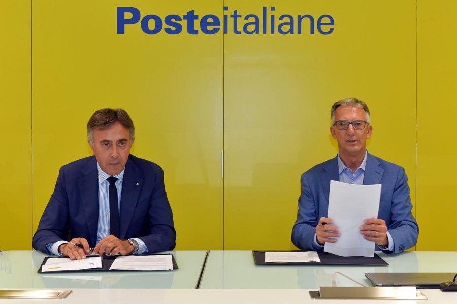 Mehr über den Artikel erfahren La flotta di Poste Italiane viaggerà con i biocarburanti di Enlive