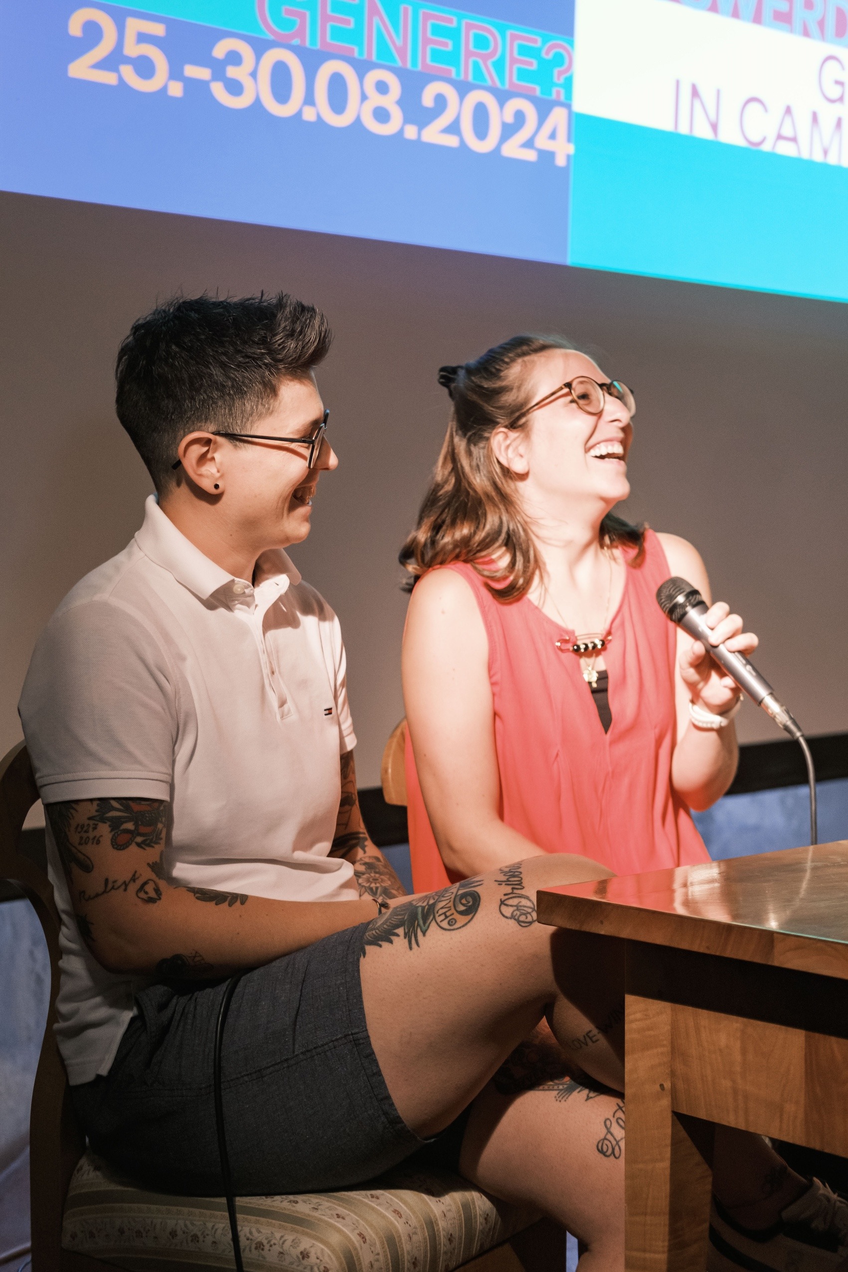 Mehr über den Artikel erfahren Halbzeit bei der Summer School Südtirol in Feldthurns “Geschlechter werden & wieder loswerden”