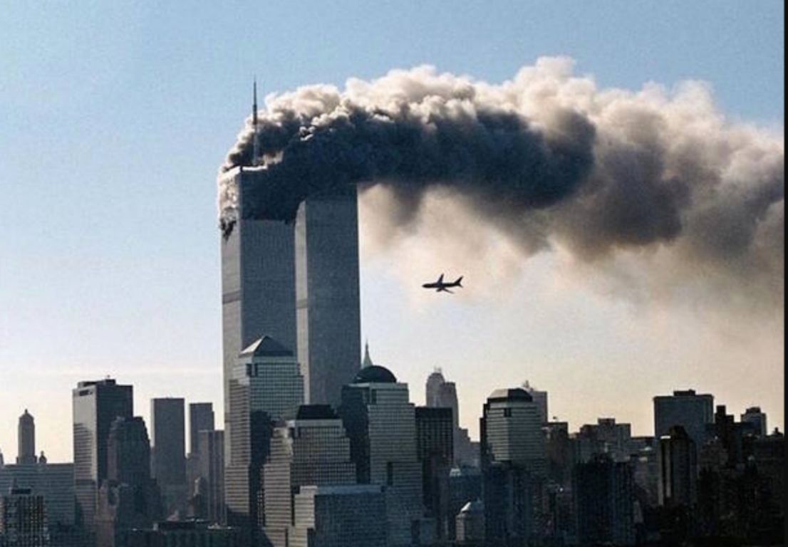 Scopri di più sull'articolo Tragico anniversario quello odierno, esordisce a New York il terrorismo di al-Qaida