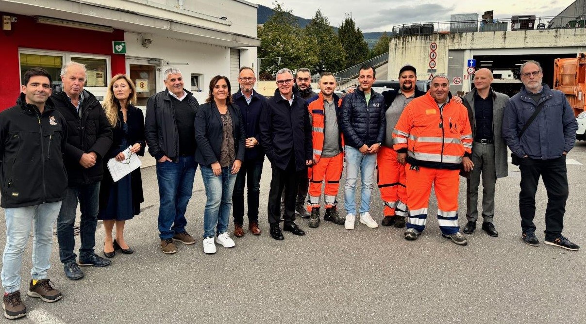 Mehr über den Artikel erfahren Bolzano. Commissione Ambiente in visita alla SEAB